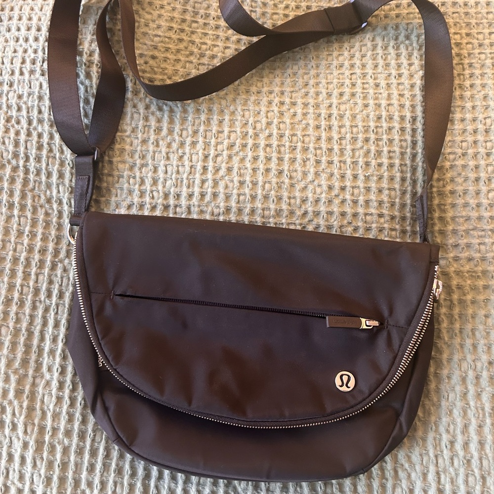 Lululemon crossbody all night festival bag 5l